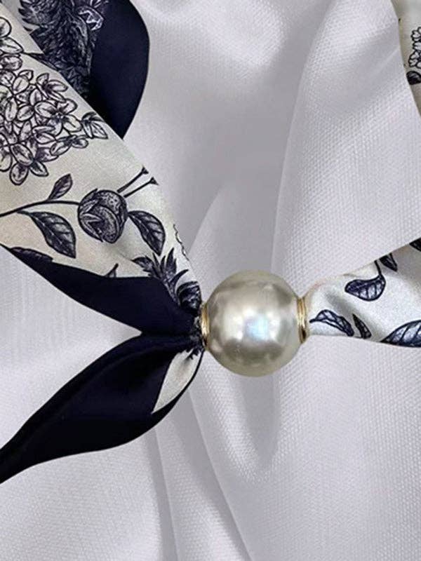 Floral Magnetic Scarf Necklace