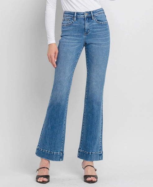 Relaxed Flare Jean