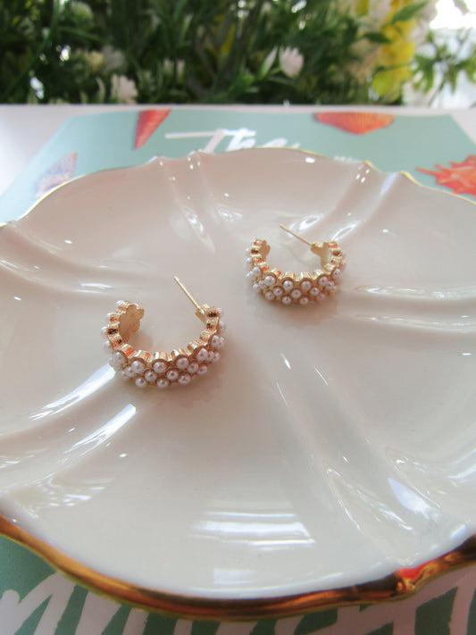 Cluster Pearl Hoop