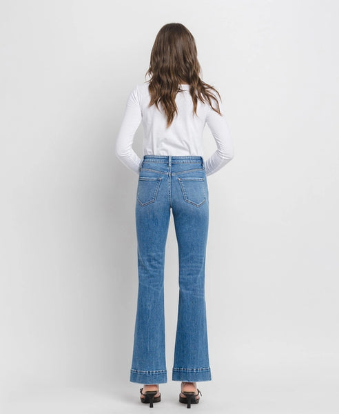 Relaxed Flare Jean